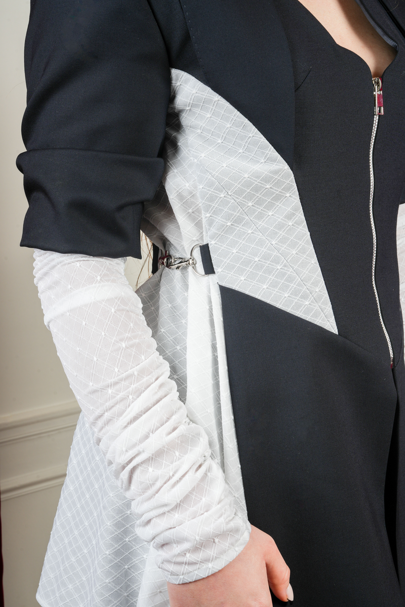 Veste tailleur à manches froncées
